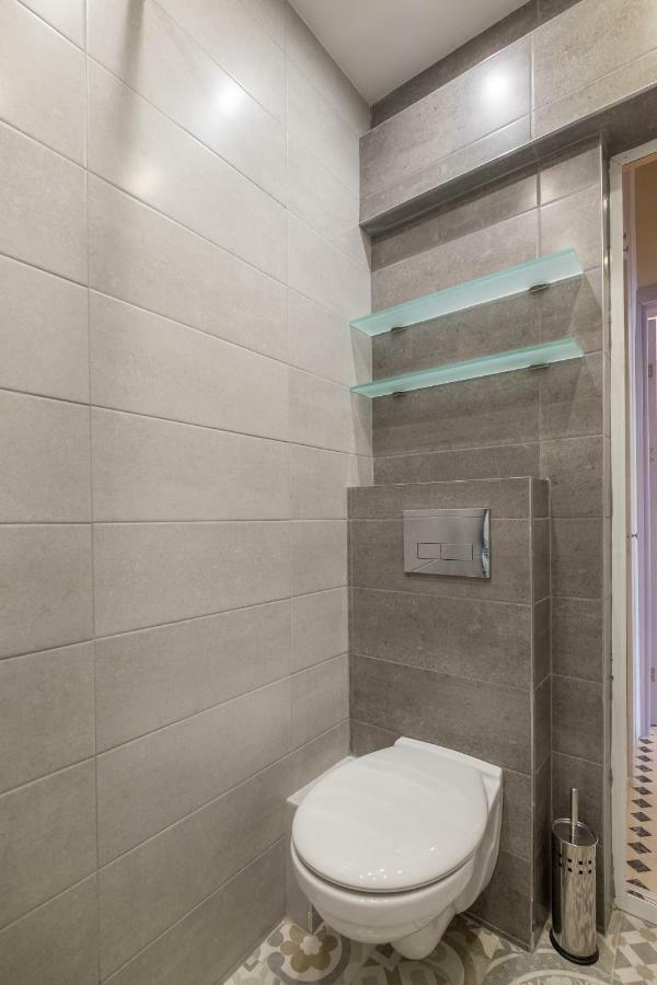 Modern 2 Bedroom Apartment Next To Vitosha Str. Sofya Dış mekan fotoğraf