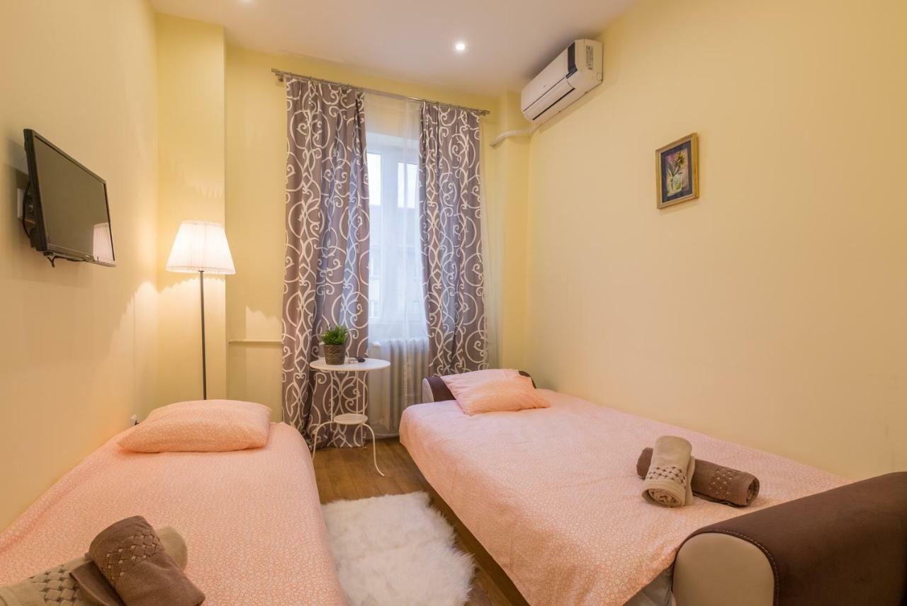 Modern 2 Bedroom Apartment Next To Vitosha Str. Sofya Dış mekan fotoğraf